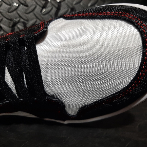 Jordan 1 Low SE Utility White Black Gym Red shoes DD9337-106 - Picture 4 of 9